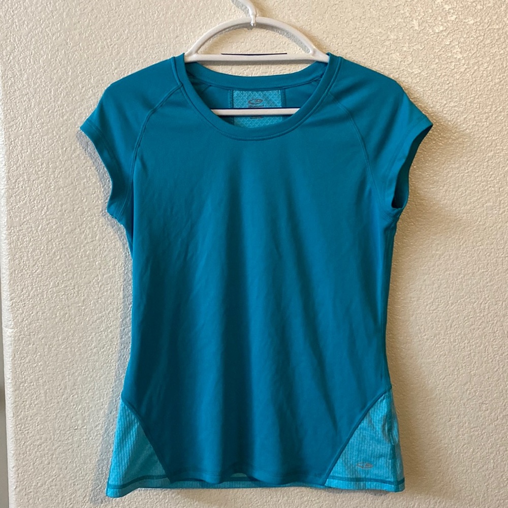 I am selling this Champion workout shirt size medium